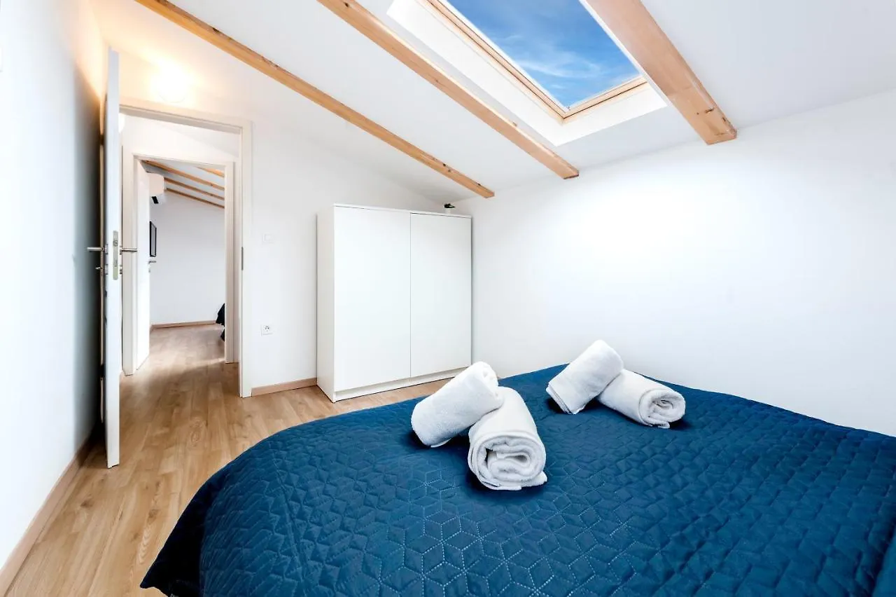 City Comfort Apartments 로비니 0*,  크로아티아